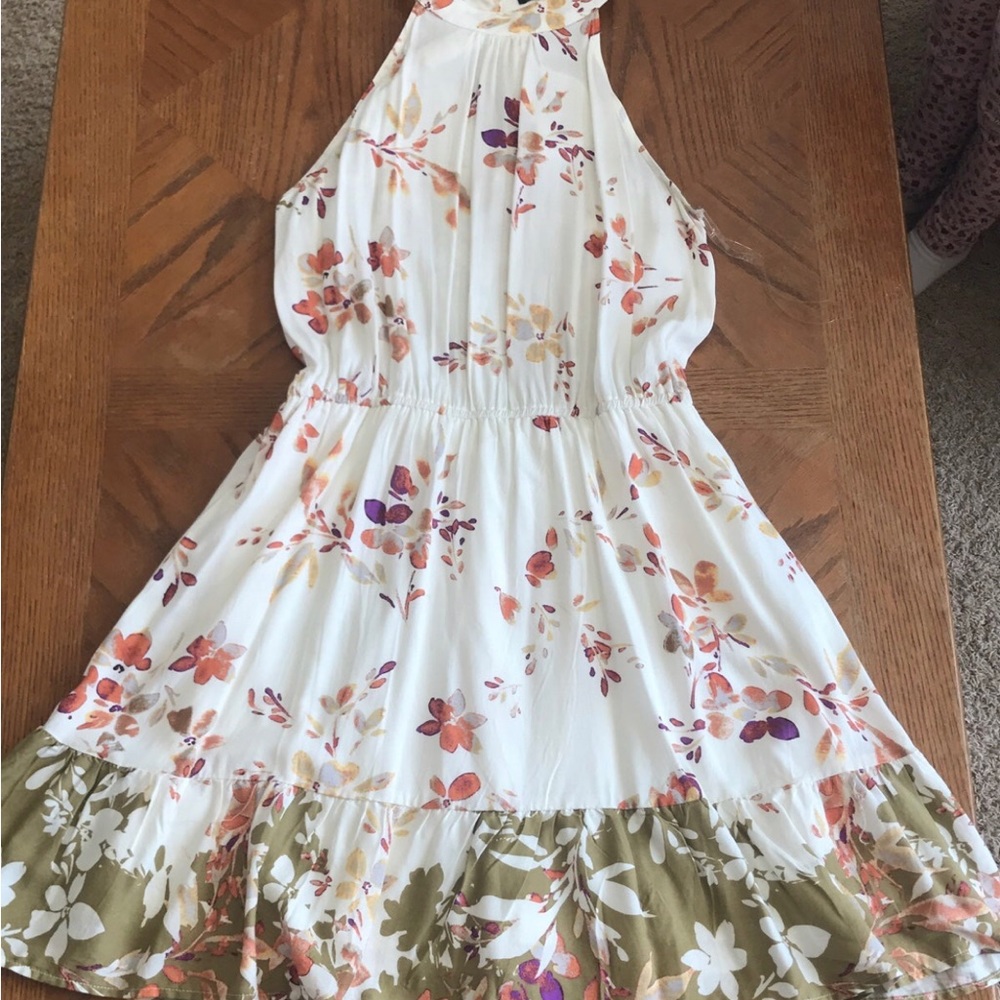 Staccato Floral Halter Dress. Size large